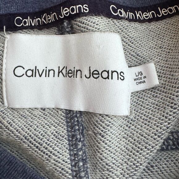 Calvin Klein Jeans Blue Sequin Logo Graphic Cropped sweatshirt sz L EUC - Picture 5 of 10